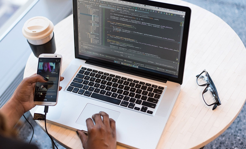 Why the Cayman Islands Are a Digital Nomad’s Paradise