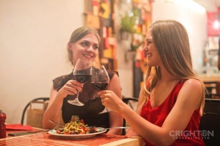 6 AMAZING RESTAURANTS IN GEORGE TOWN, GRAND CAYMAN