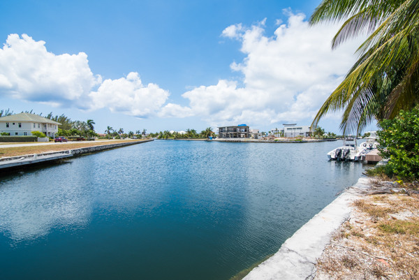 CRYSTAL HARBOUR CANAL LOT CRYSTAL HARBOUR CANAL LOT