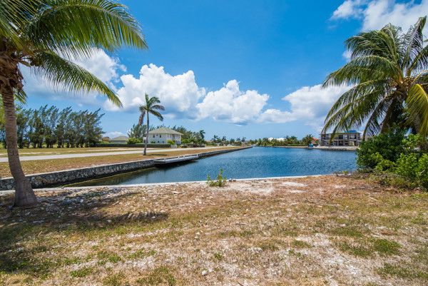 CRYSTAL HARBOUR CANAL LOT CRYSTAL HARBOUR CANAL LOT