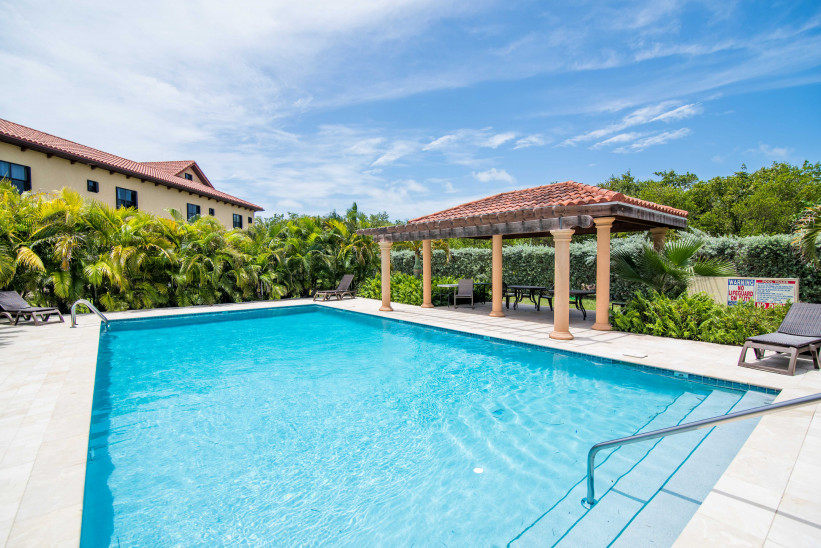 HILTON ESTATES HILTON ESTATES