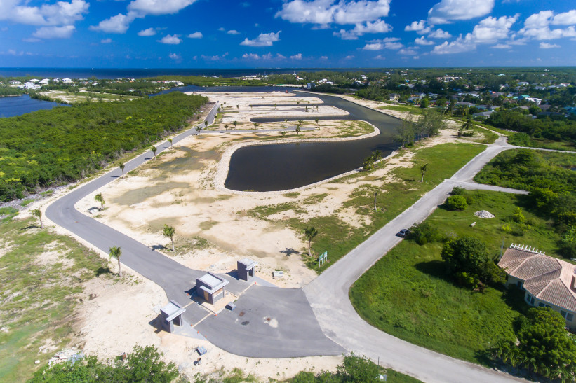 THE CHANNELS LOT A32 THE CHANNELS LOT A32