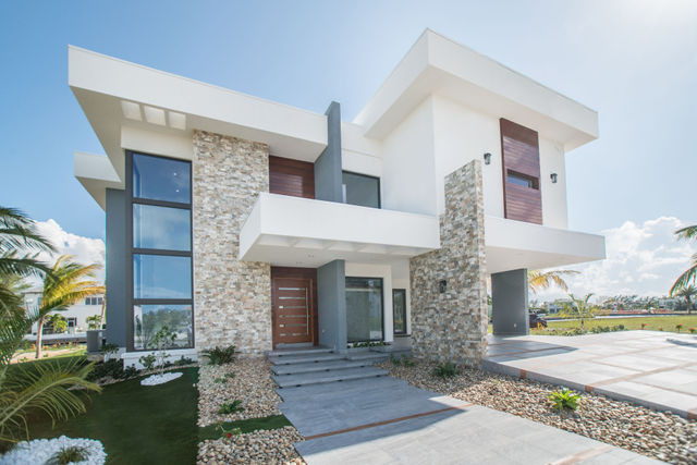 CRYSTAL HARBOUR CANAL FRONT HOME - MARQUISE - POOL, ELEVATOR & OUTDOOR KITCHEN