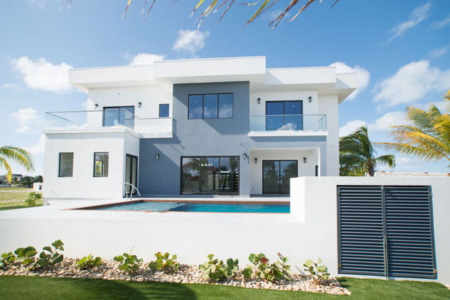 CRYSTAL HARBOUR CANAL FRONT HOME - MARQUISE - POOL, ELEVATOR & OUTDOOR KITCHEN