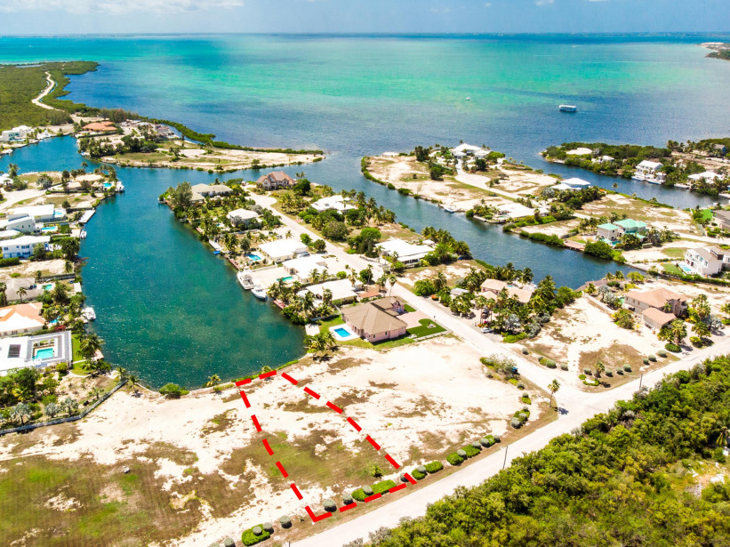 THE SHORES CANAL FRONT LOT THE SHORES CANAL FRONT LOT