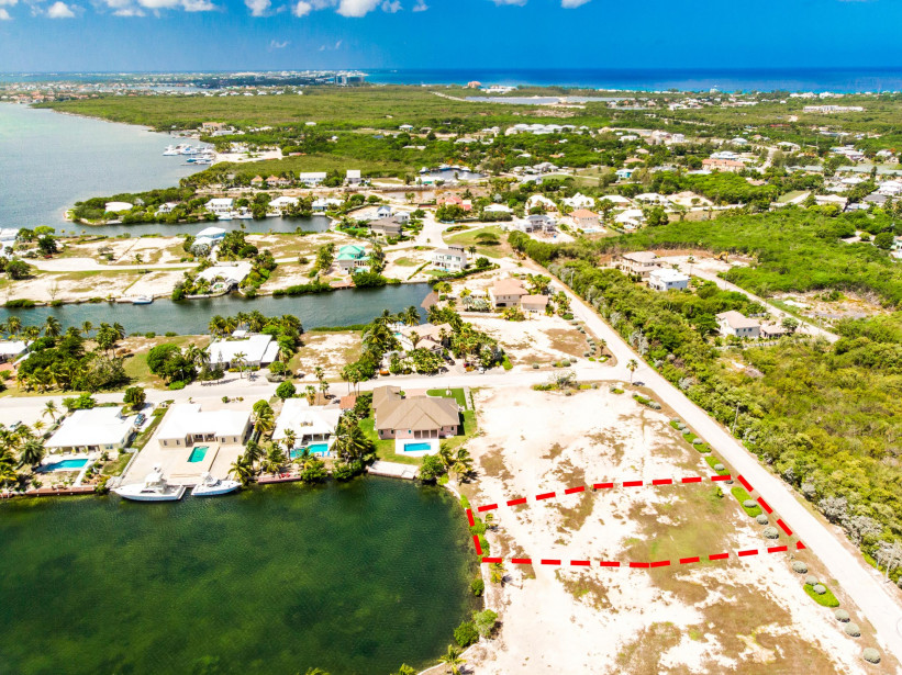 THE SHORES CANAL FRONT LOT THE SHORES CANAL FRONT LOT