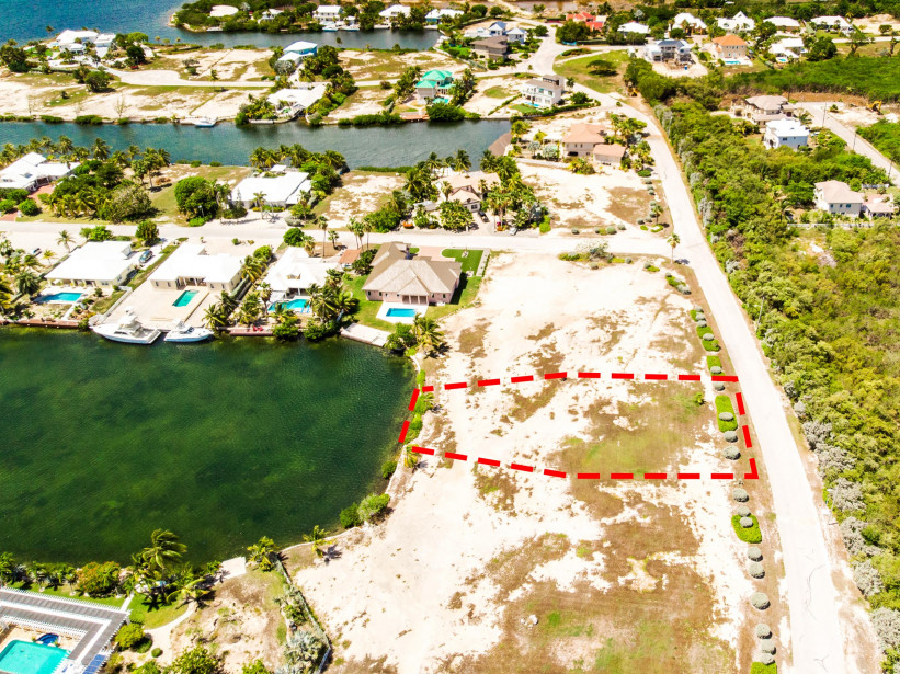 THE SHORES CANAL FRONT LOT THE SHORES CANAL FRONT LOT