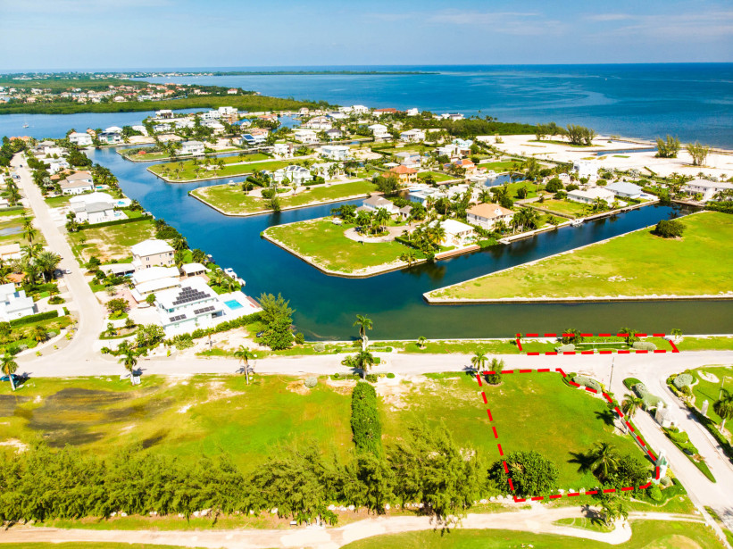 CRYSTAL HARBOUR CANAL LOT CRYSTAL HARBOUR CANAL LOT