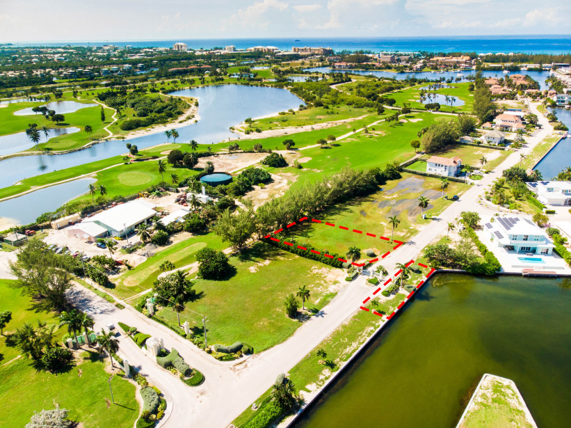 CRYSTAL HARBOUR CANAL LOT