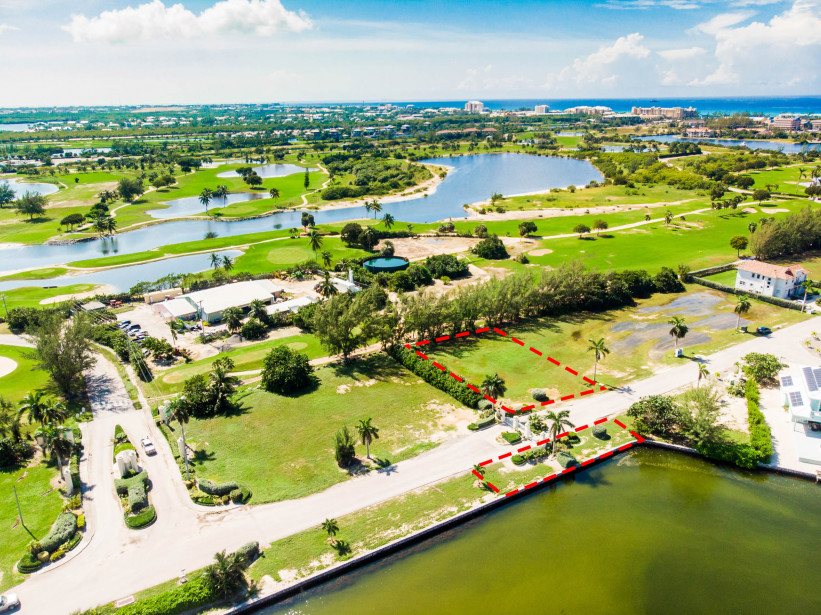 CRYSTAL HARBOUR CANAL LOT