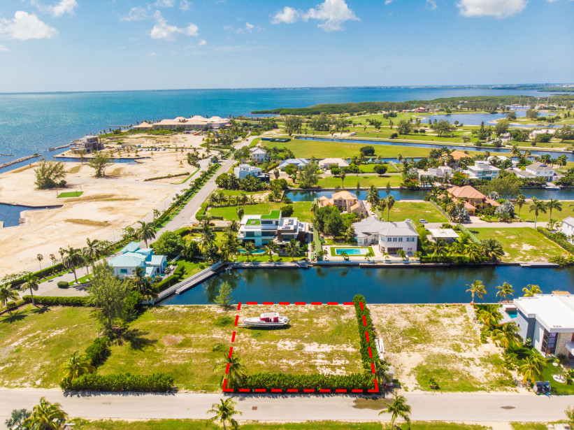 CRYSTAL HARBOUR CANAL LOT CRYSTAL HARBOUR CANAL LOT