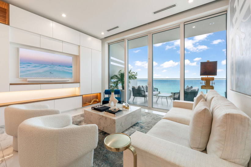 FIN RESIDENCE 6 - FURNISHED 3 BED LUXURY OCEAN FRONT CONDO