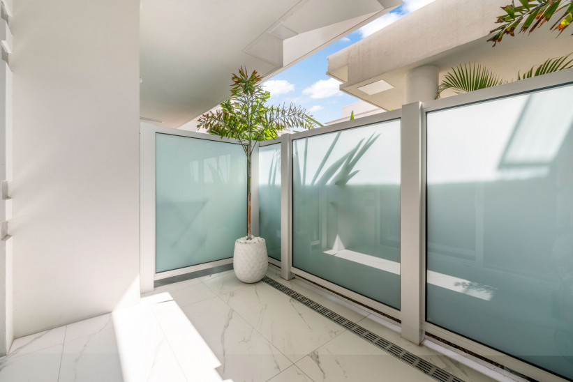 FIN RESIDENCE 6 - FURNISHED 3 BED LUXURY OCEAN FRONT CONDO