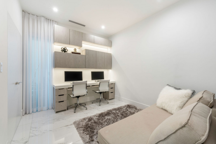 FIN RESIDENCE 6 - FURNISHED 3 BED LUXURY OCEAN FRONT CONDO