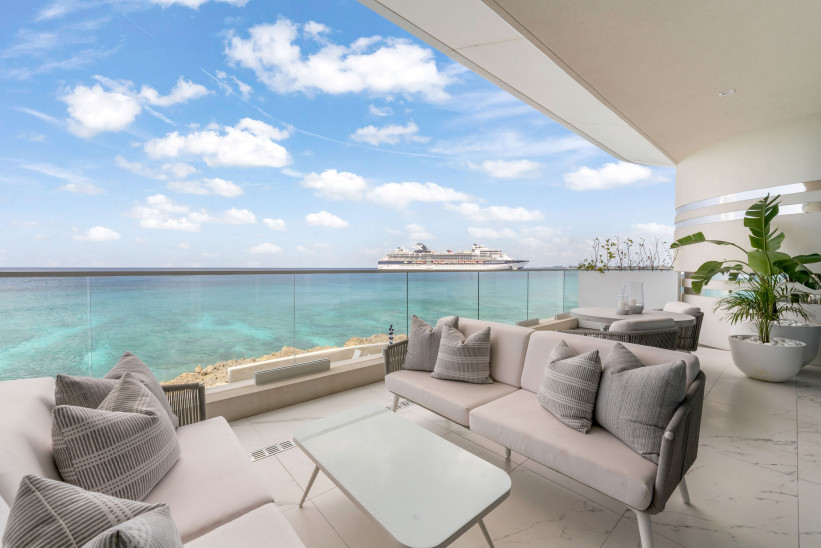 FIN RESIDENCE 6 - FURNISHED 3 BED LUXURY OCEAN FRONT CONDO