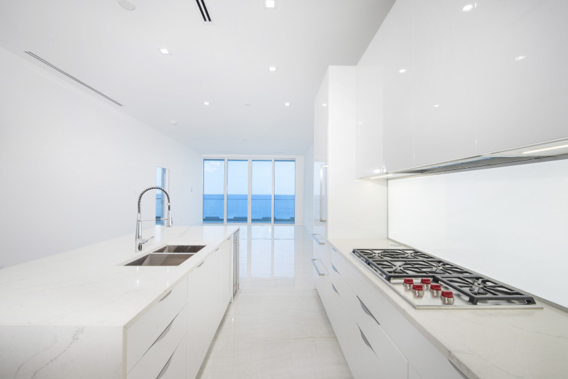 FIN PENTHOUSE 31-  90% DEVELOPER FINANCING AVAILABLE FIN PENTHOUSE 31-  90% DEVELOPER FINANCING AVAILABLE