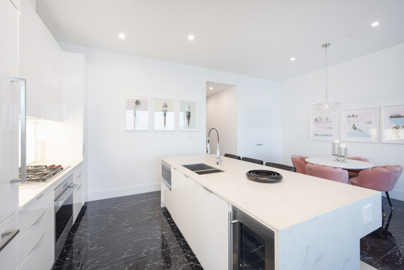 FIN RESIDENCE 9 - CORNER OCEAN FRONT UNIT WITH EXCEPTIONAL AMENITIES