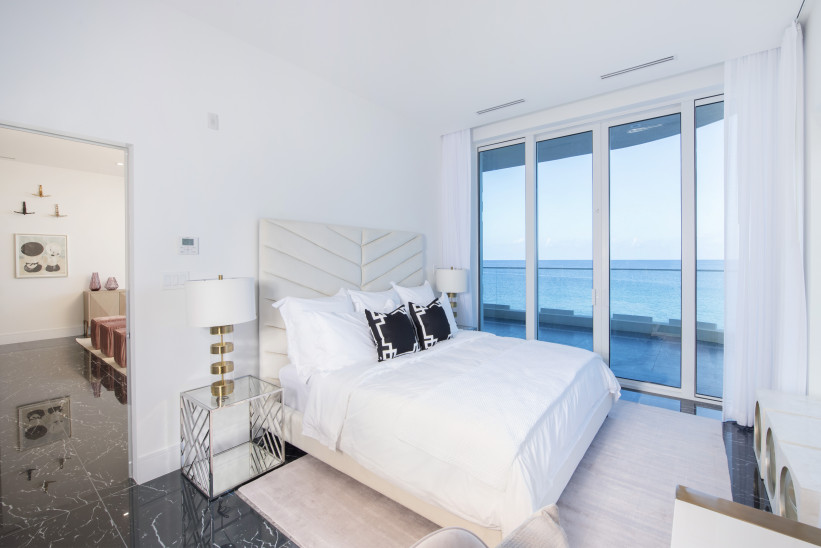 FIN RESIDENCE 9 - CORNER OCEAN FRONT UNIT WITH EXCEPTIONAL AMENITIES