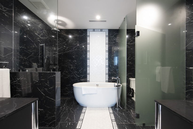 FIN RESIDENCE 9 - CORNER OCEAN FRONT UNIT WITH EXCEPTIONAL AMENITIES