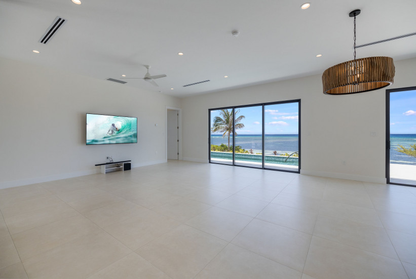 THE BEACH HOUSE THE BEACH HOUSE