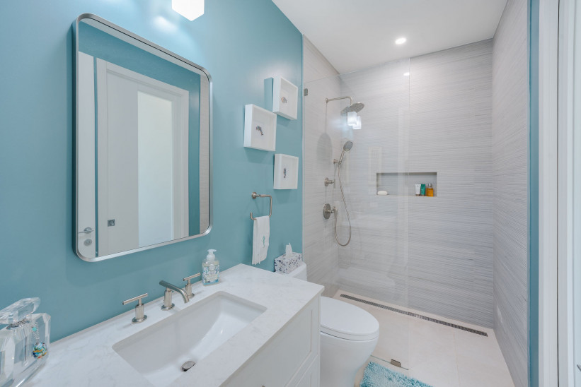 INDIGO BAY #4 - OCEANFRONT DEVELOPER'S RESIDENCE