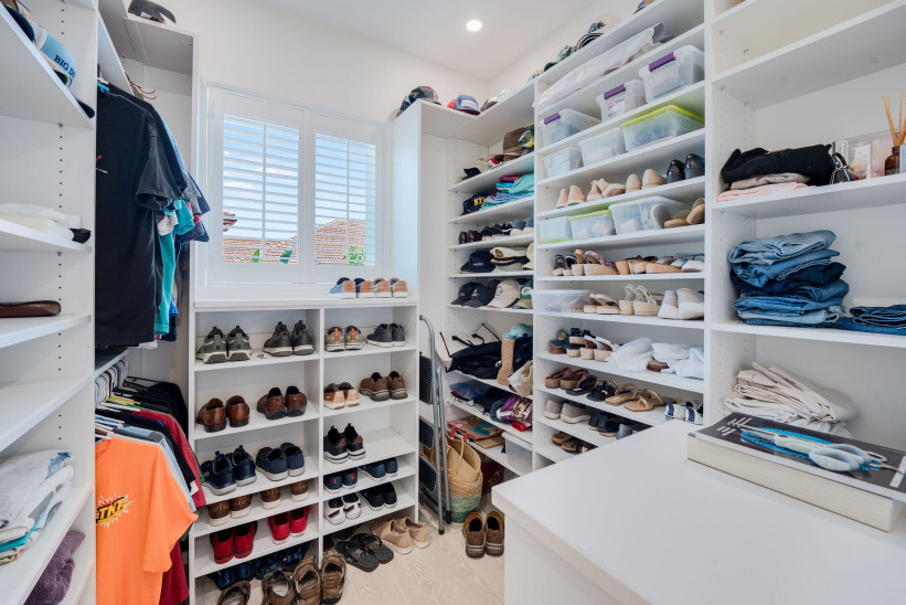 INDIGO BAY #4 - OCEANFRONT DEVELOPER'S RESIDENCE