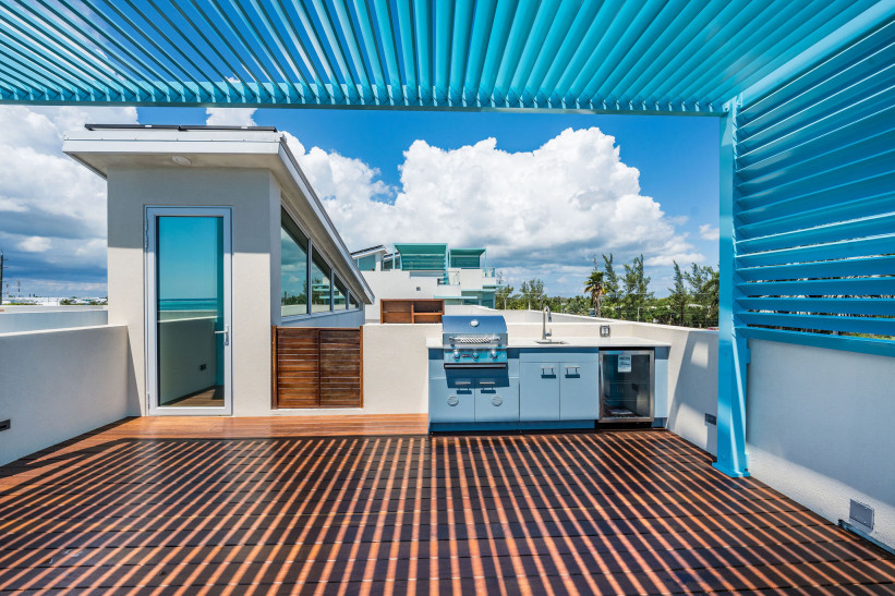 INDIGO BAY #4 - OCEANFRONT DEVELOPER'S RESIDENCE