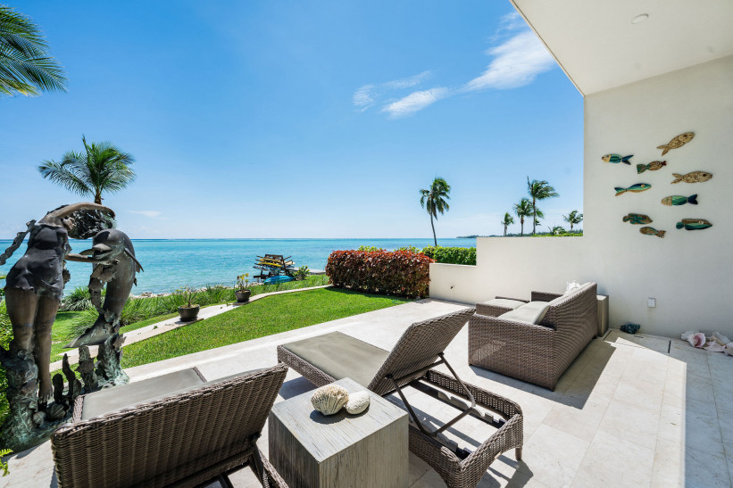 INDIGO BAY #4 - OCEANFRONT DEVELOPER'S RESIDENCE