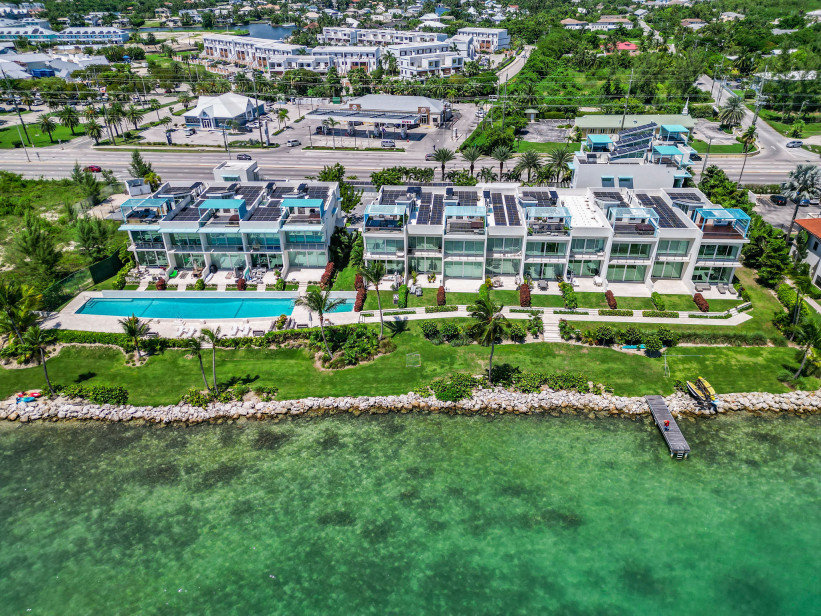 INDIGO BAY #4 - OCEANFRONT DEVELOPER'S RESIDENCE