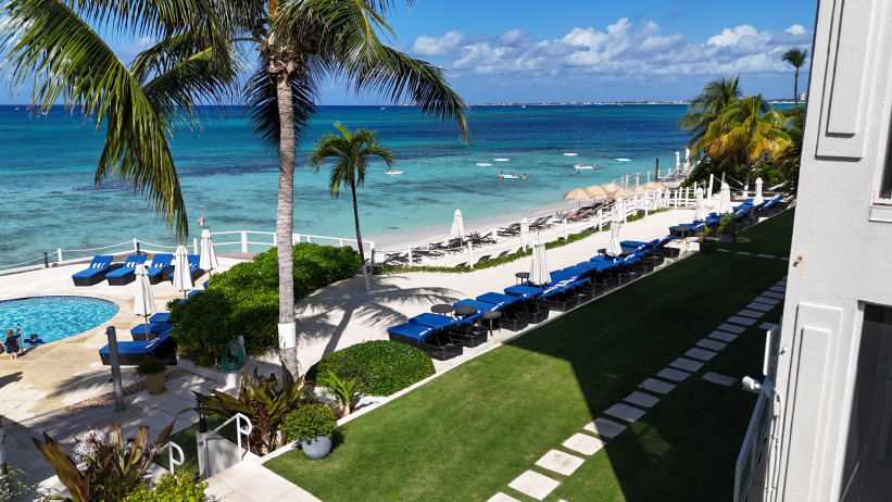 SOUTH BAY BEACH CLUB PENTHOUSE 36 WITH PARKING SPACE - 3 BEDROOM