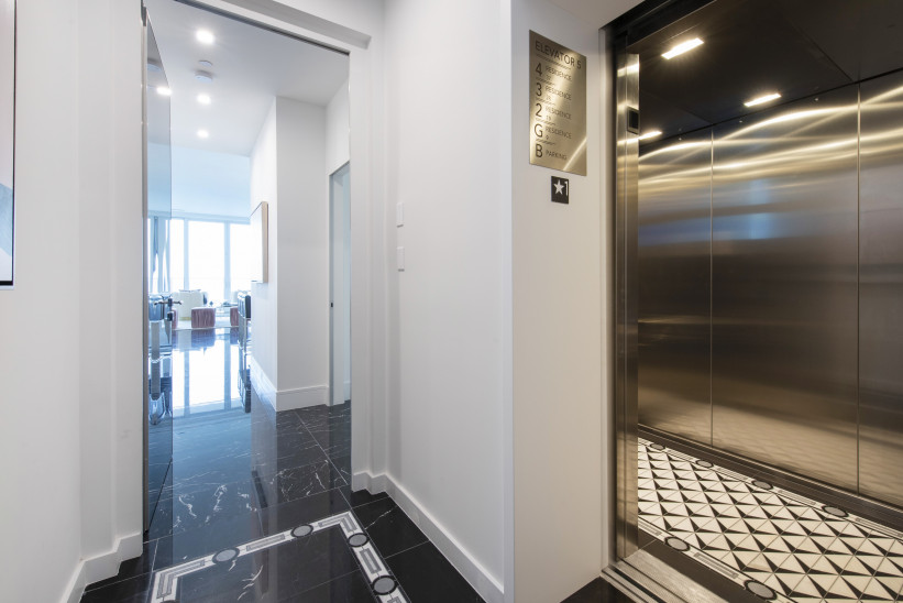 FIN RESIDENCE 9 - CORNER OCEAN FRONT UNIT WITH EXCEPTIONAL AMENITIES